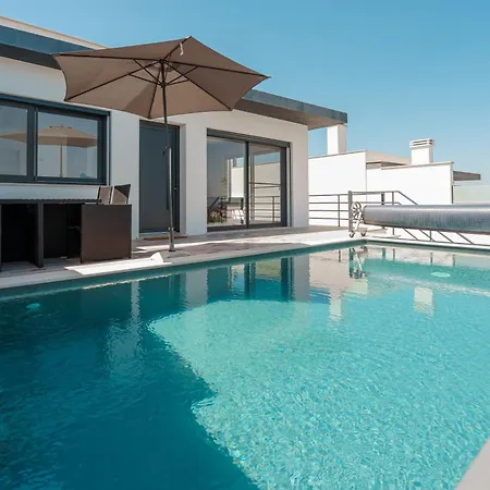 Vila Paradise 2 *